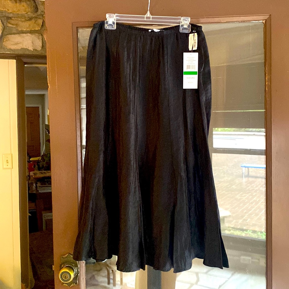 J.R. Nites ankle length black skirt. Size Large